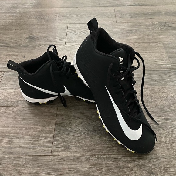Nike FB Menace Shark Black football Cleats NWOT Men's 12 only worn once soccer - Picture 7 of 7